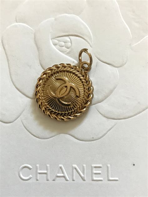 chanel button zipper pull.